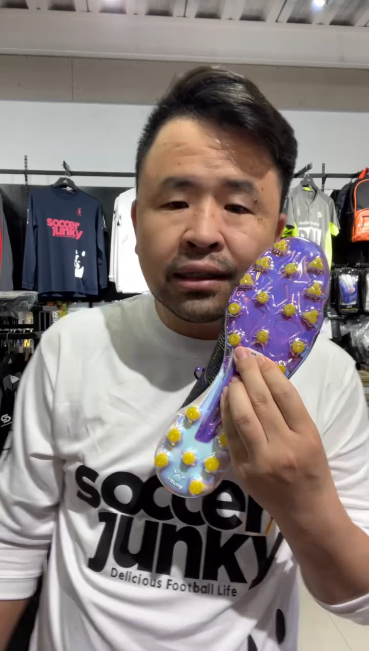 L***y尺码42，价格349元