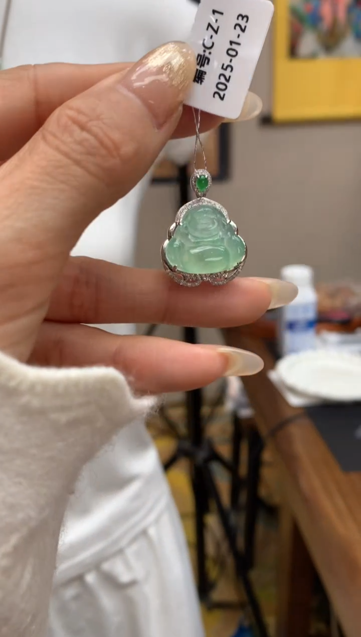 【闪购商品】翡翠颈饰18K金镶嵌佛公