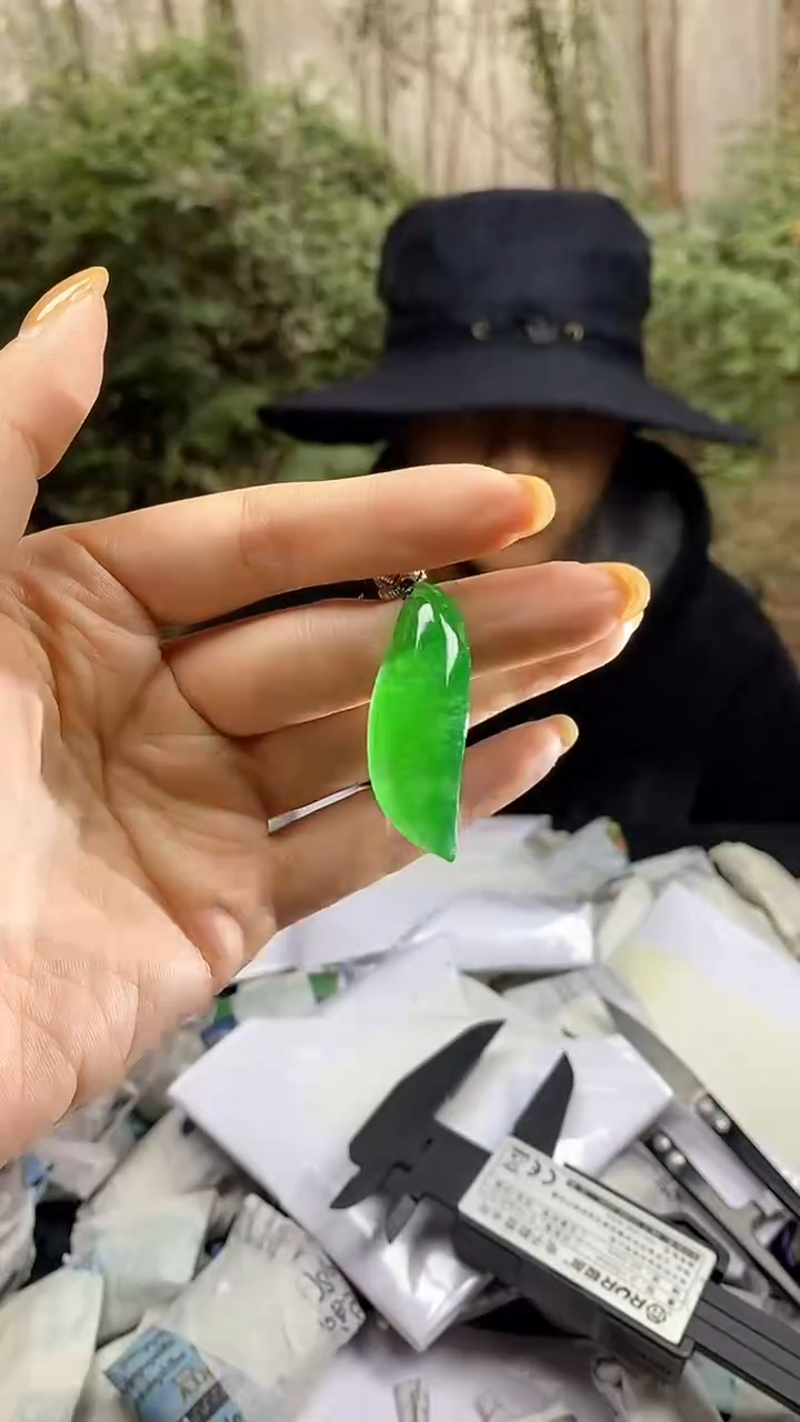 满色吊坠 所见即所得！！