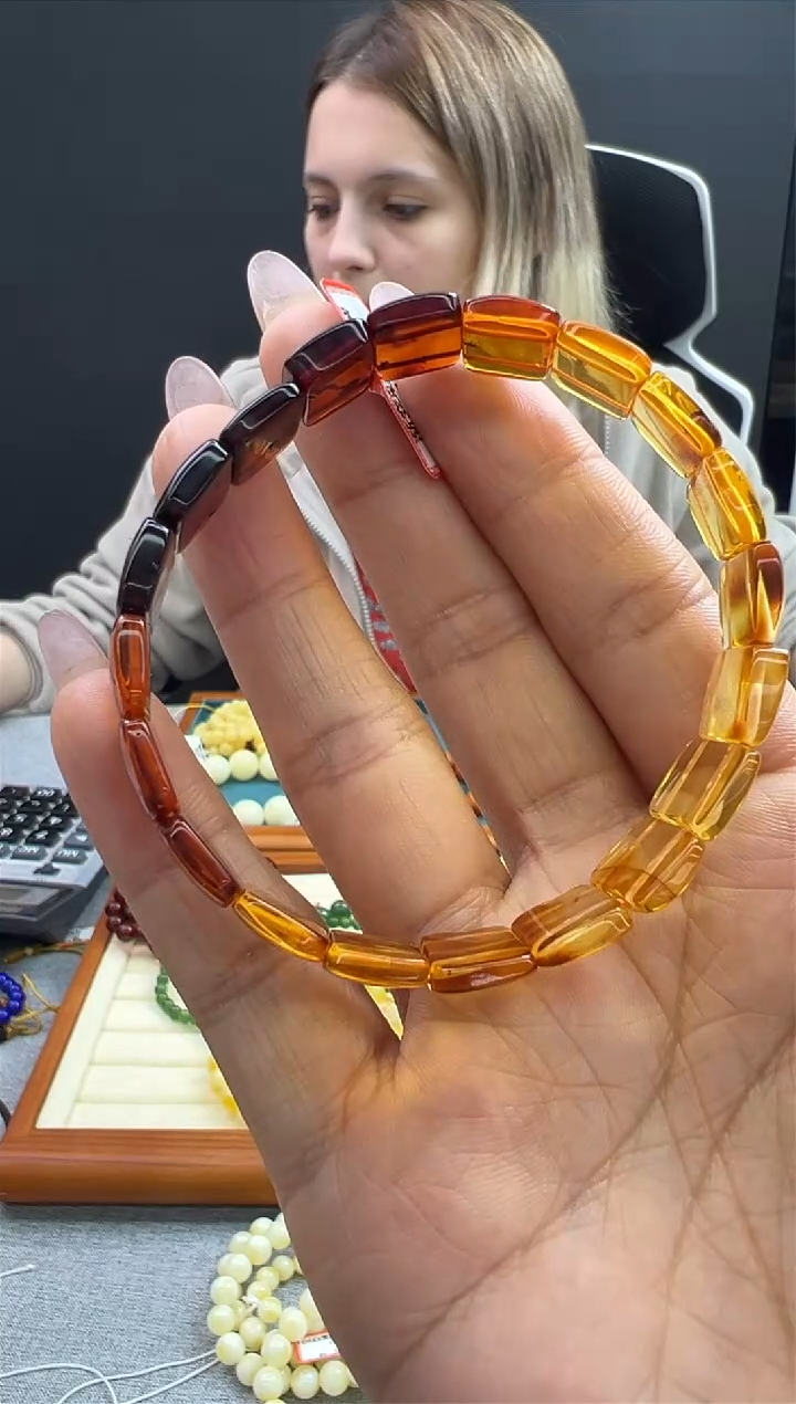【闪购商品】琥珀手链未镶嵌140秒拍号