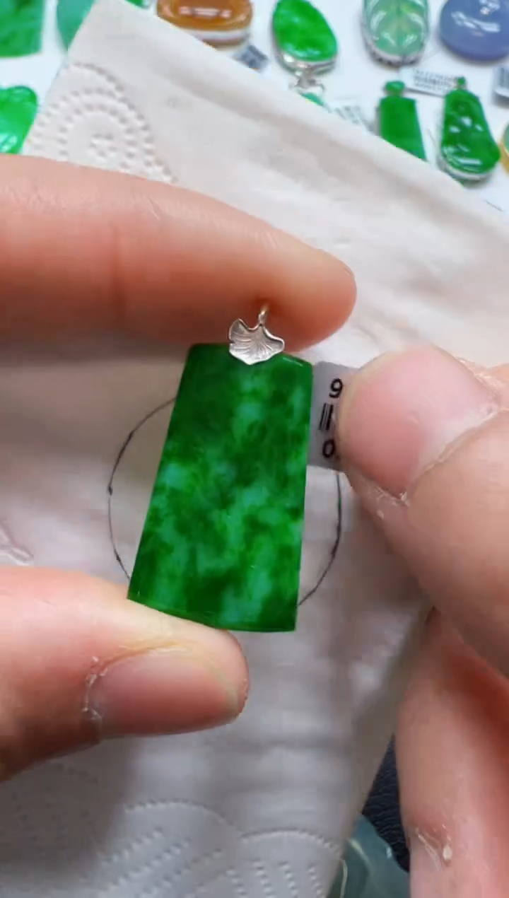 【闪购商品】定制翡翠18K金镶嵌900元