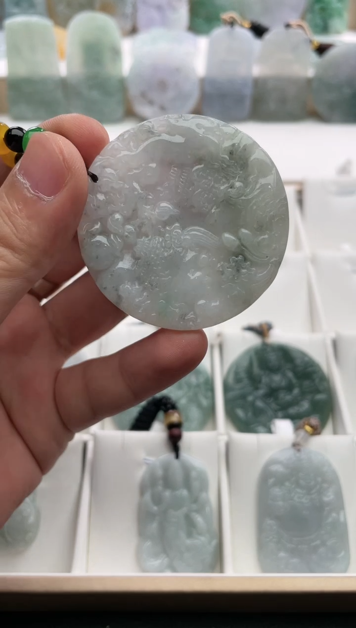 【闪购商品】翡翠颈饰未镶嵌..../3/7/ 125