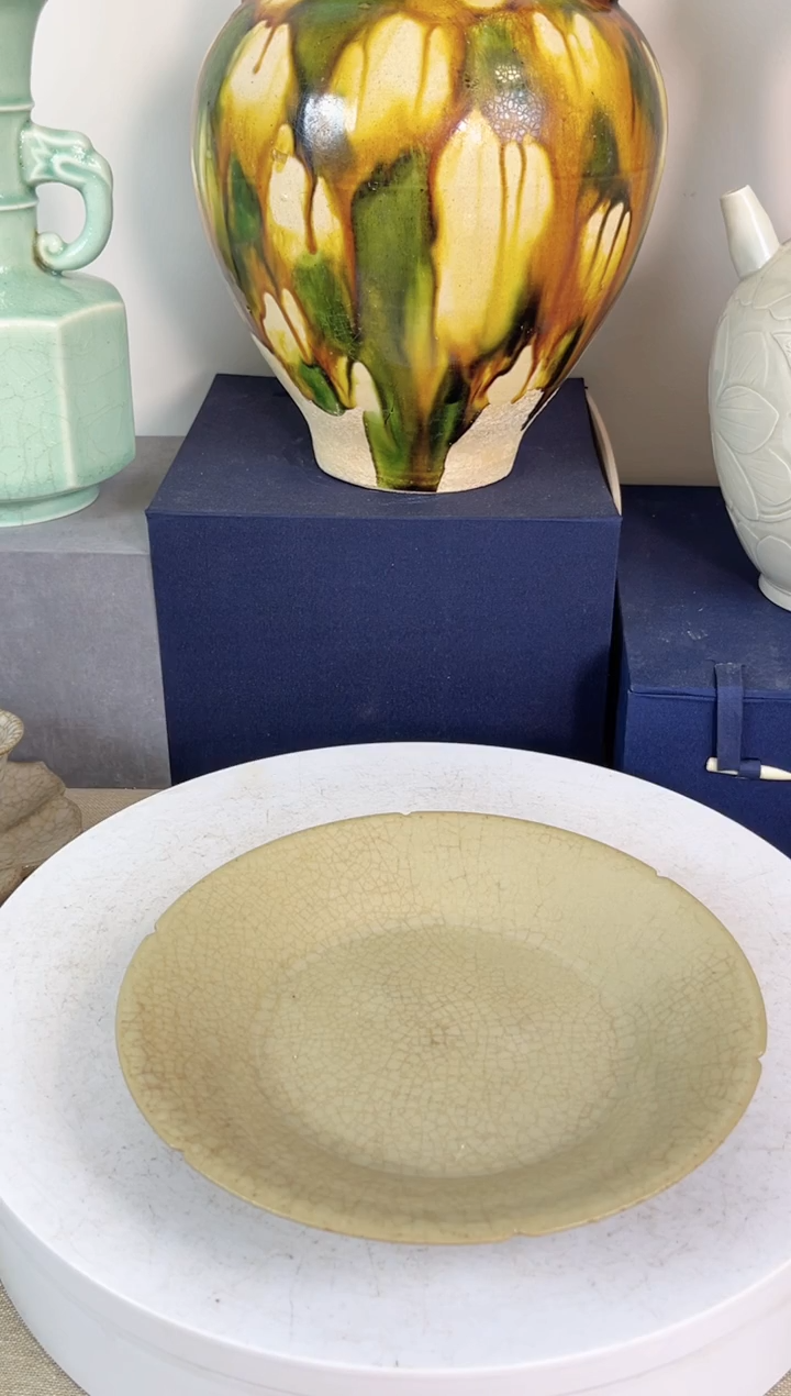 摆件汝窑花口笔洗摆件