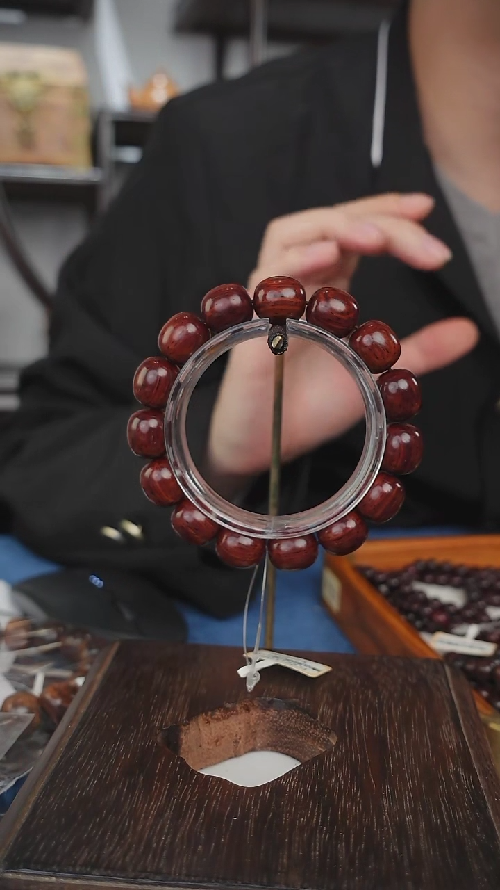 【闪购商品】木本降真香红降花梨公手串1314 24克