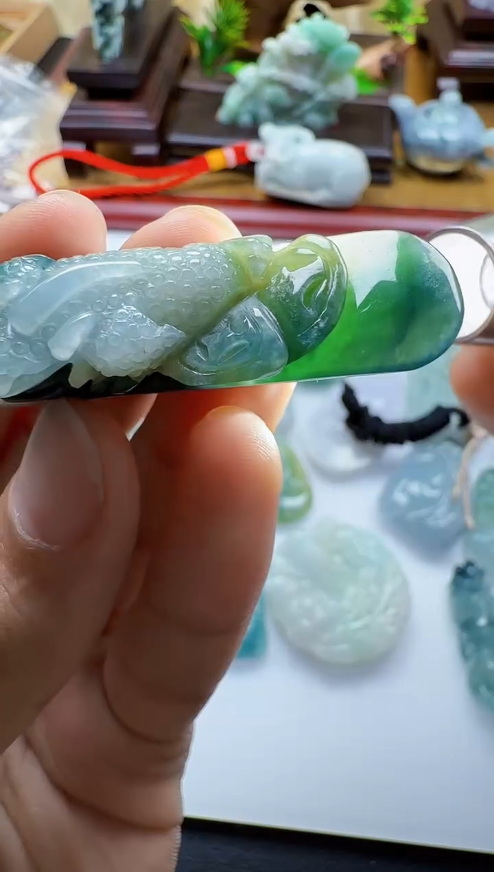 吊坠(不含链)未镶嵌翡翠1