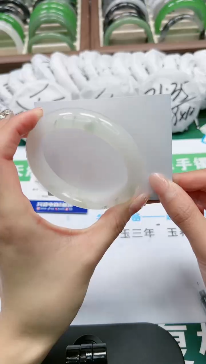 【闪购商品】石英质玉手镯未镶嵌K74-60