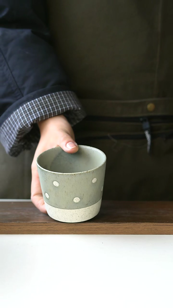 【闪购商品】玻璃抹茶波点猪口杯@4-22