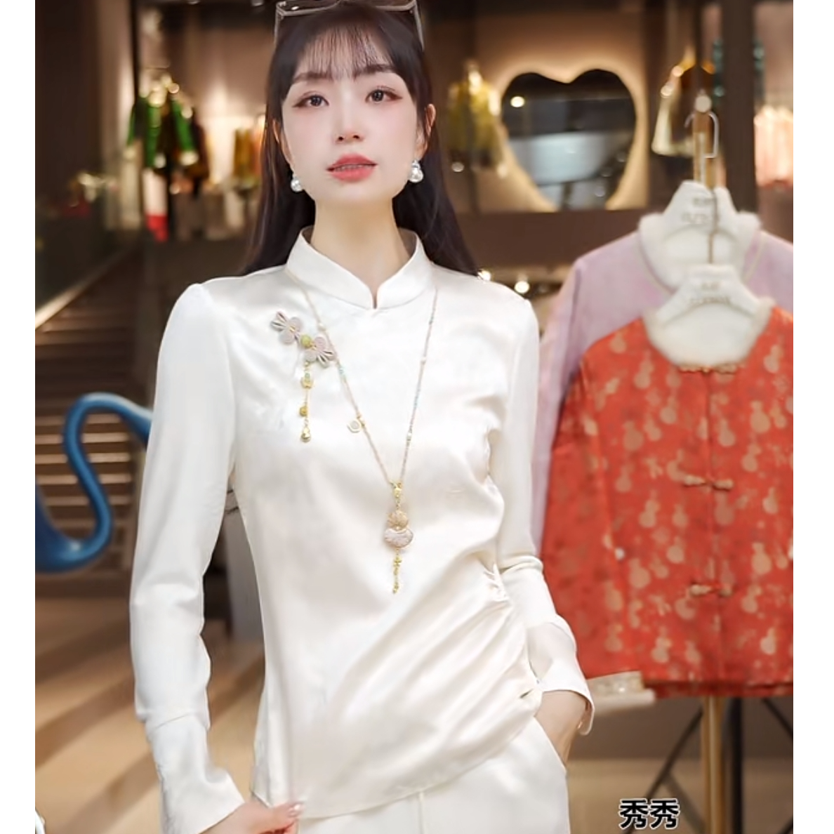 《ELFBOX》2025年秋冬季醋酸加绒百搭立领修身弹力衬衣6680