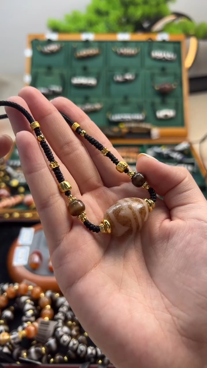 玛瑙/玉髓（覆膜）颈饰合金54（微瑕随机发货）