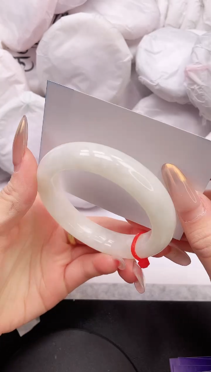 【闪购商品】和田玉手镯未镶嵌17K64-57