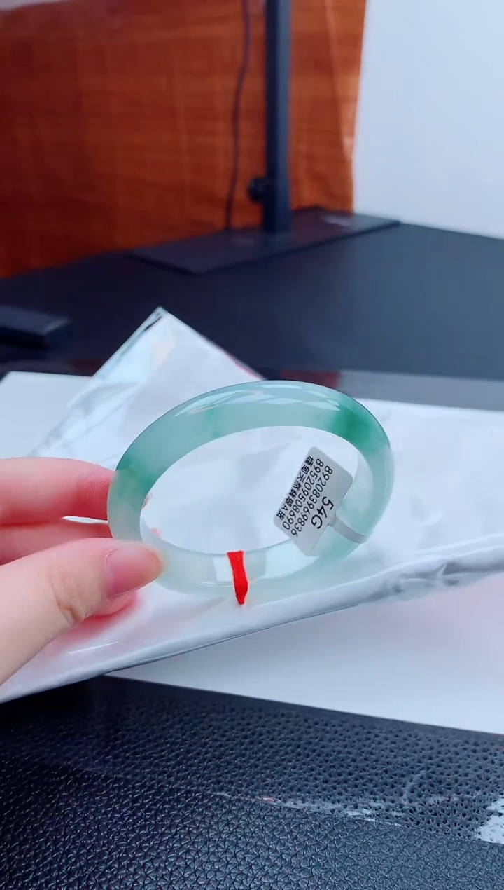 翡翠手镯未镶嵌缅甸天然翡翠A货手镯