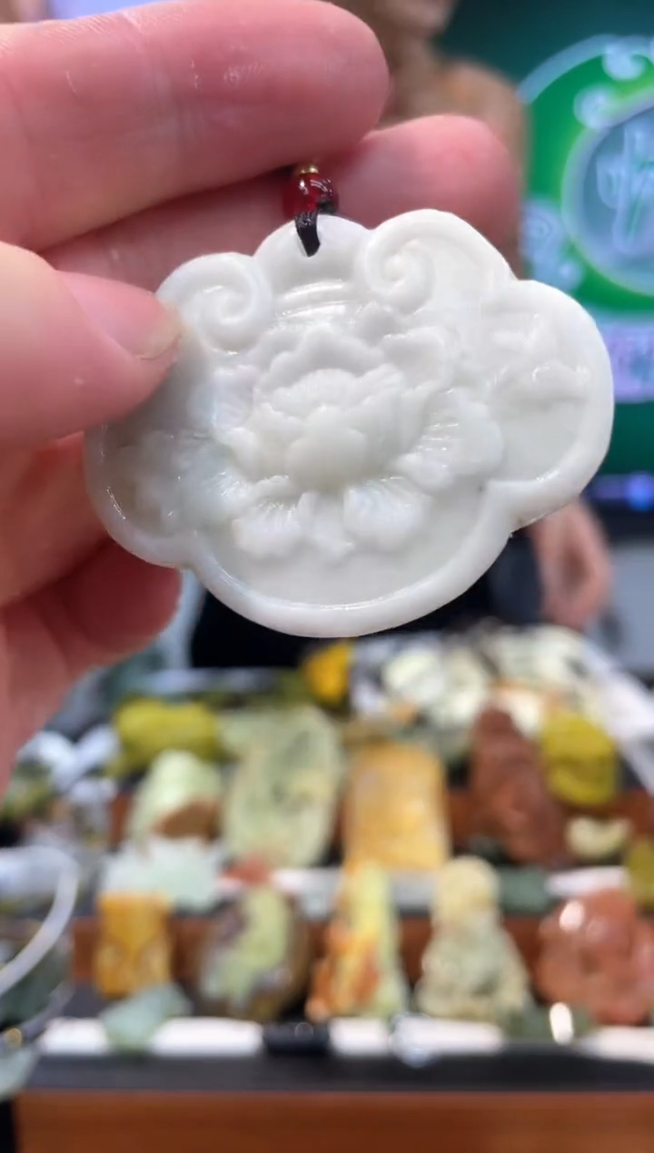 【闪购商品】岫玉吊坠未镶嵌·多样性发货*拍一发一