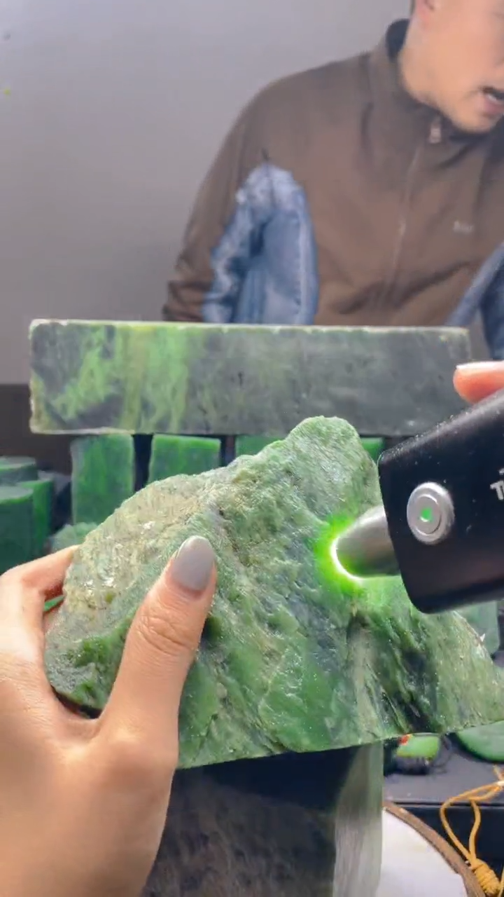 未镶嵌和田玉珠宝半成品1