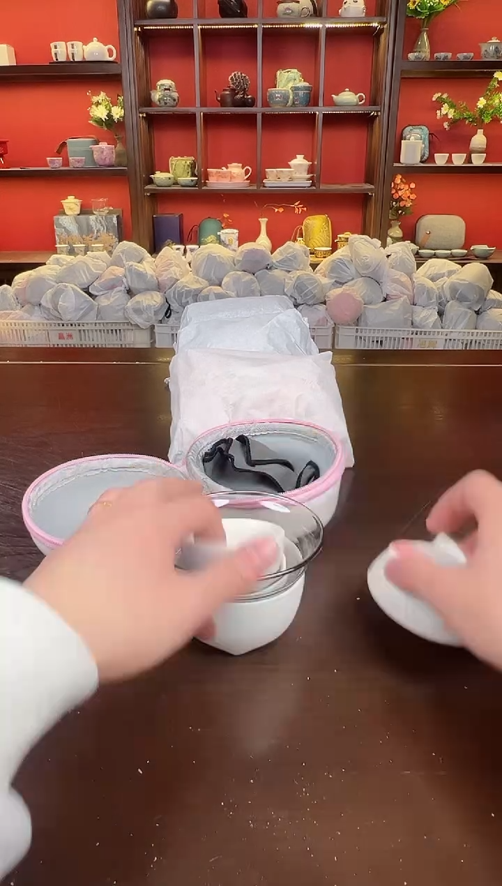 【闪购商品】白兔111111111111111