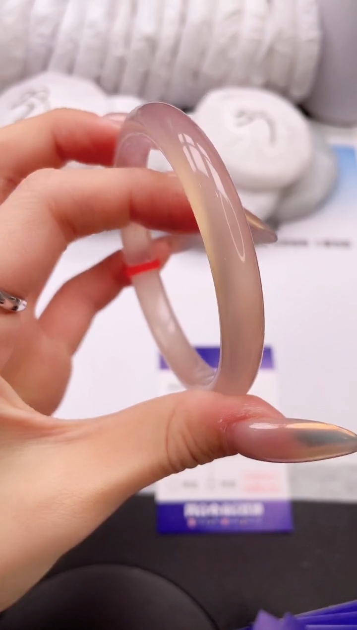 【闪购商品】石英质玉手镯未镶嵌16K338-59