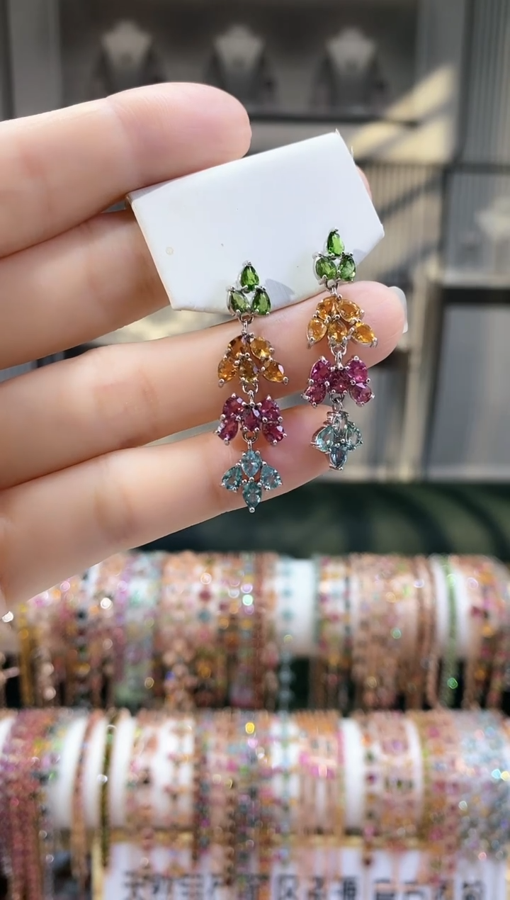 银S925镶嵌耳钉碧玺666666666