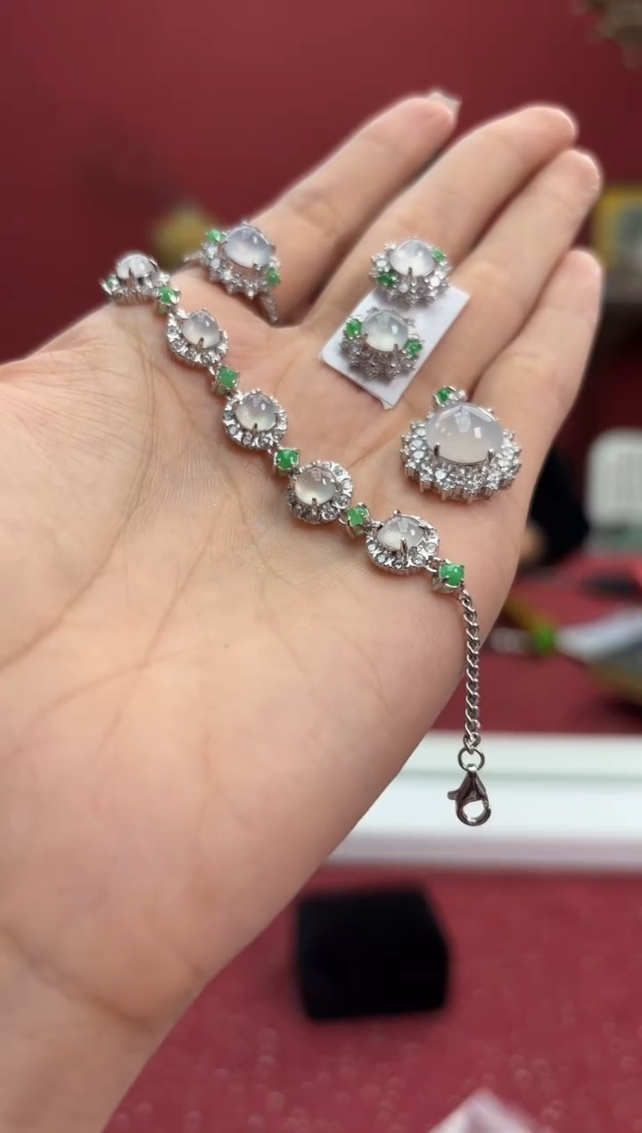 【闪购商品】翡翠戒指银S925镶嵌553183/戒指+项链+手链+耳饰套装