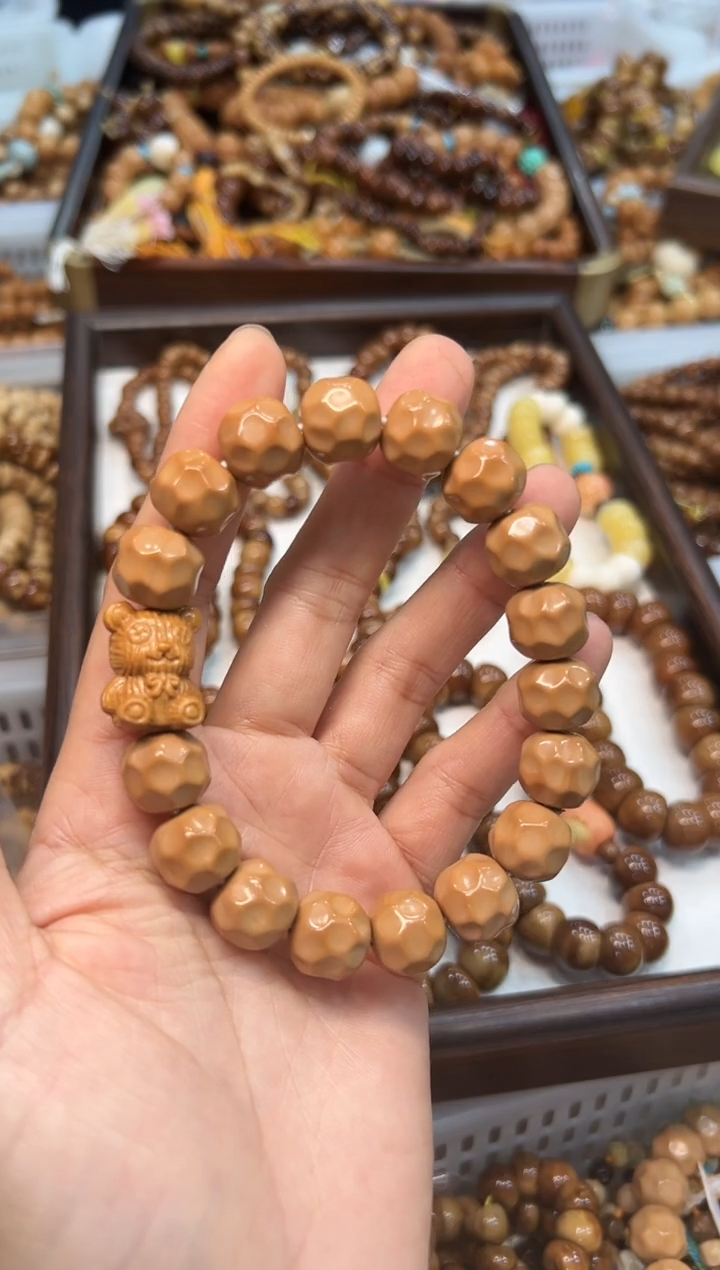 手串猴头核桃半***1卡13mm左右 设计款款 单圈
