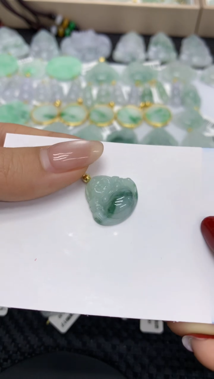 【闪购商品】翡翠颈饰未镶嵌11111111111