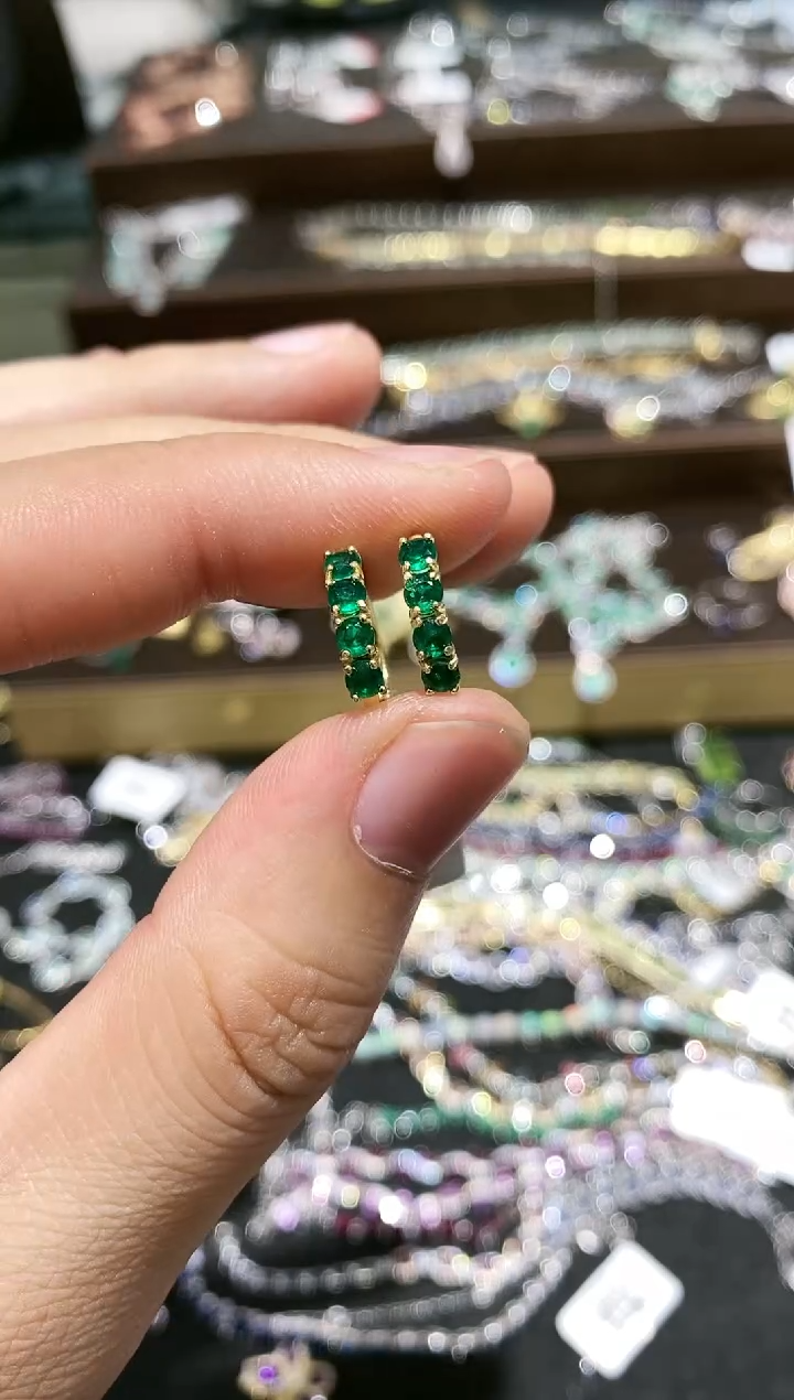 【闪购商品】祖母绿耳饰银S925镶嵌耳钉