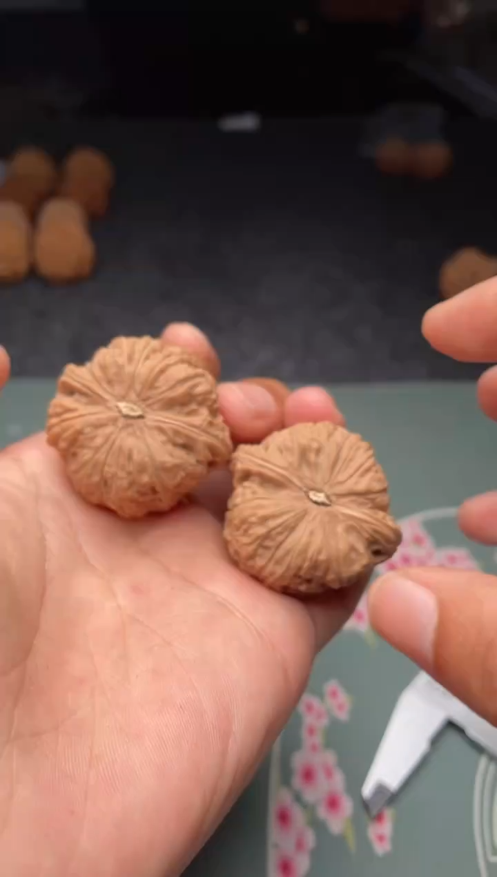 把件文玩核桃a44  平底锅 38尺