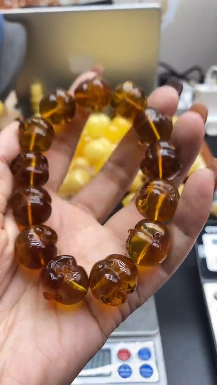 琥珀未镶嵌珠宝奇石爱****鱼2497