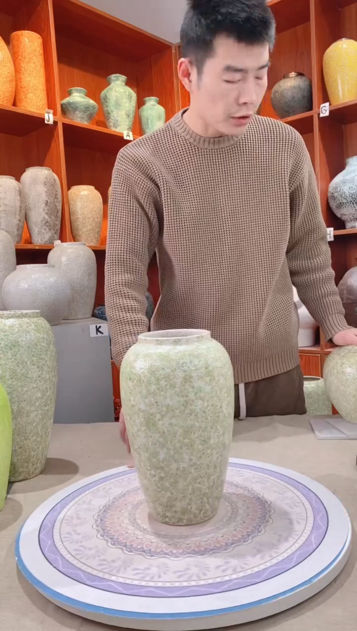 【闪购商品】瓶春意盎然 中号  陶瓷花瓶 无花