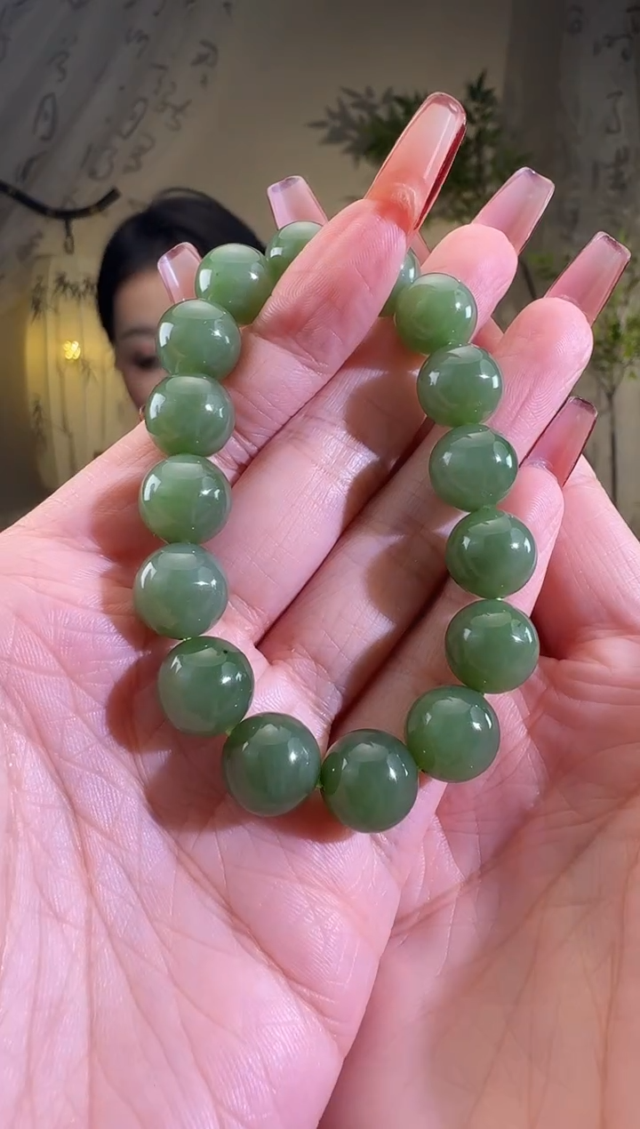 【闪购商品】和田玉手串未镶嵌手串带微黑点