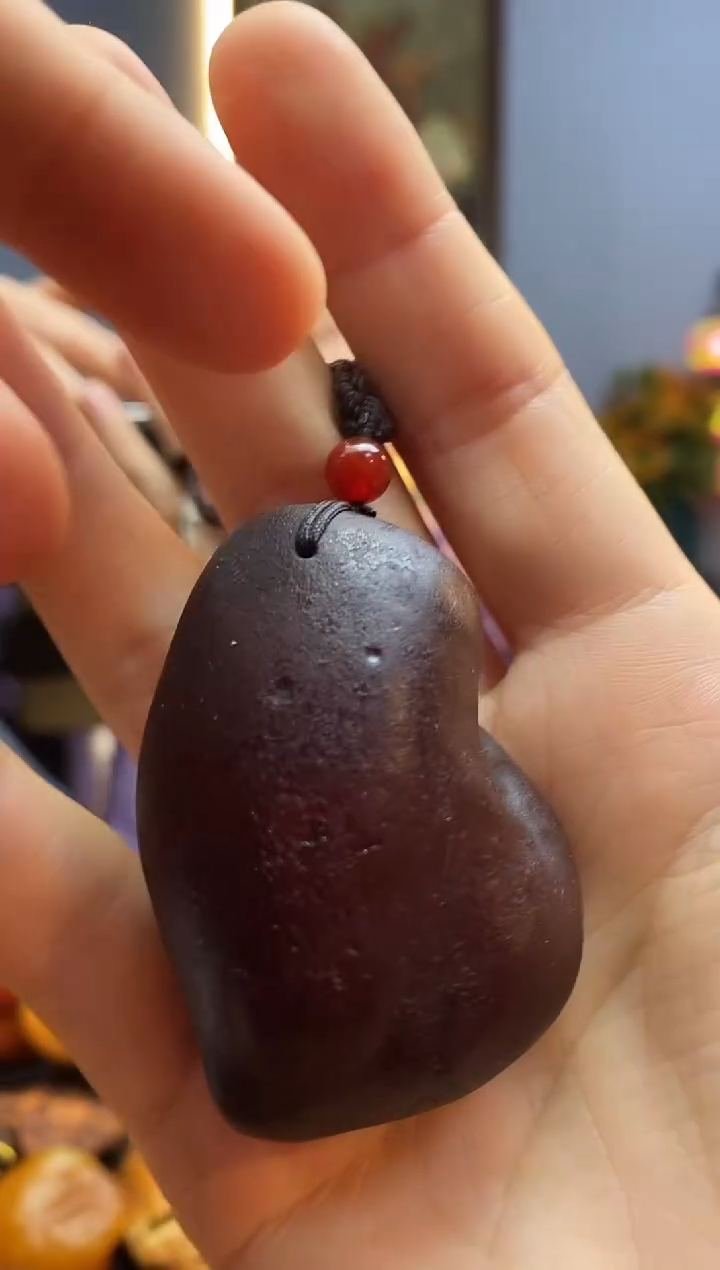 琥珀颈饰未镶嵌挂件