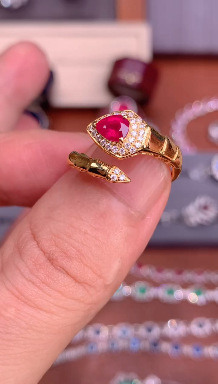 【闪购商品】红宝石戒指18K金镶嵌0.5CT