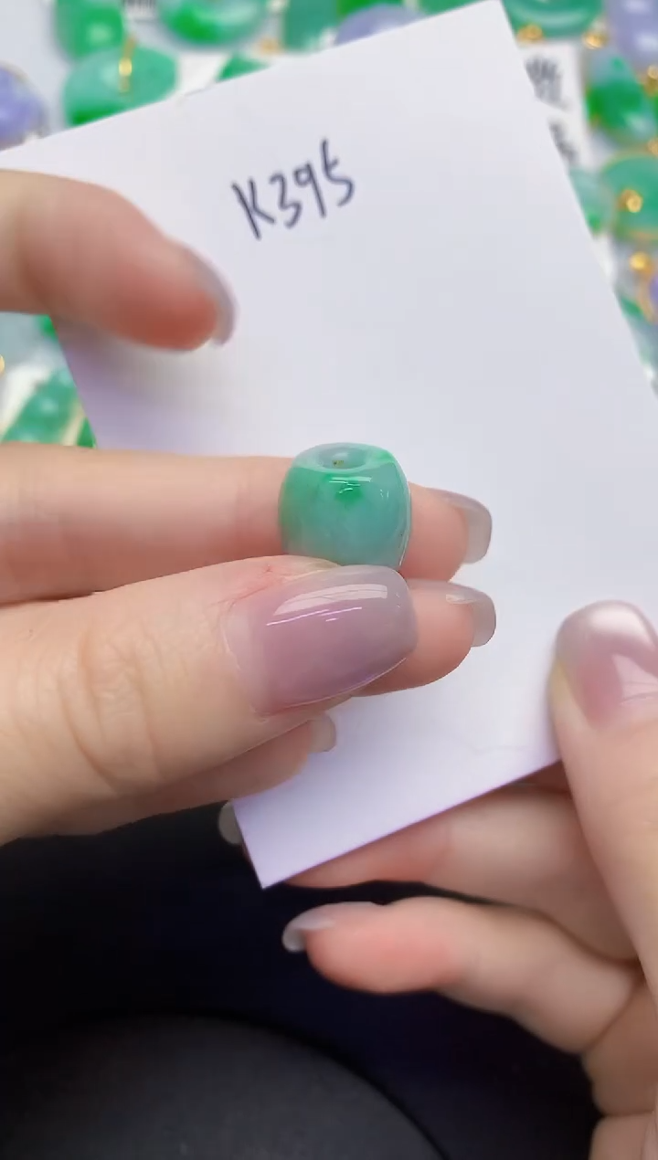 颈饰未镶嵌翡翠缅甸天然翡翠A货
