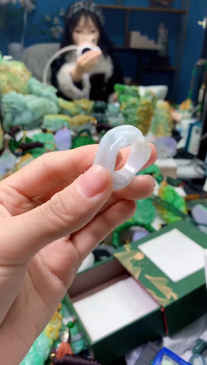 颈饰未镶嵌翡翠天然缅甸翡翠a货