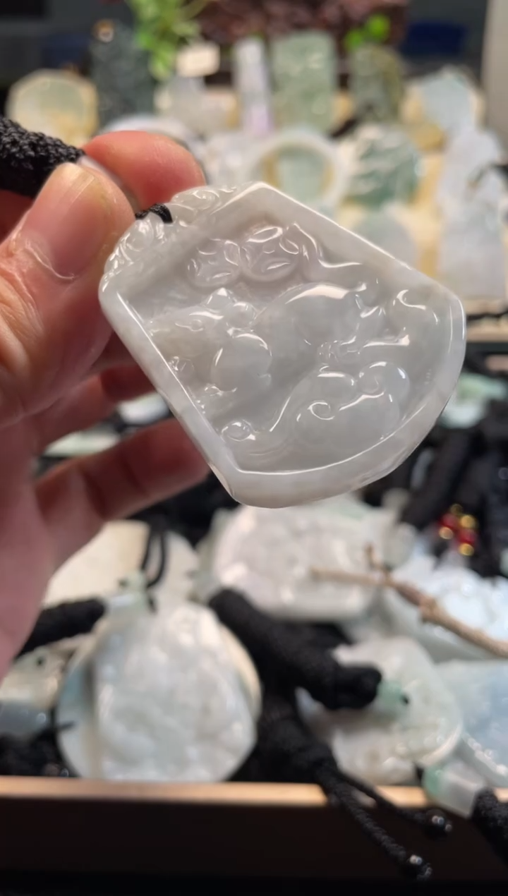 颈饰未镶嵌翡翠12/12/016