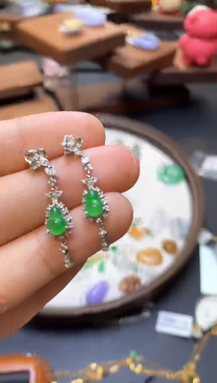 翡翠18K金镶嵌耳饰耳饰