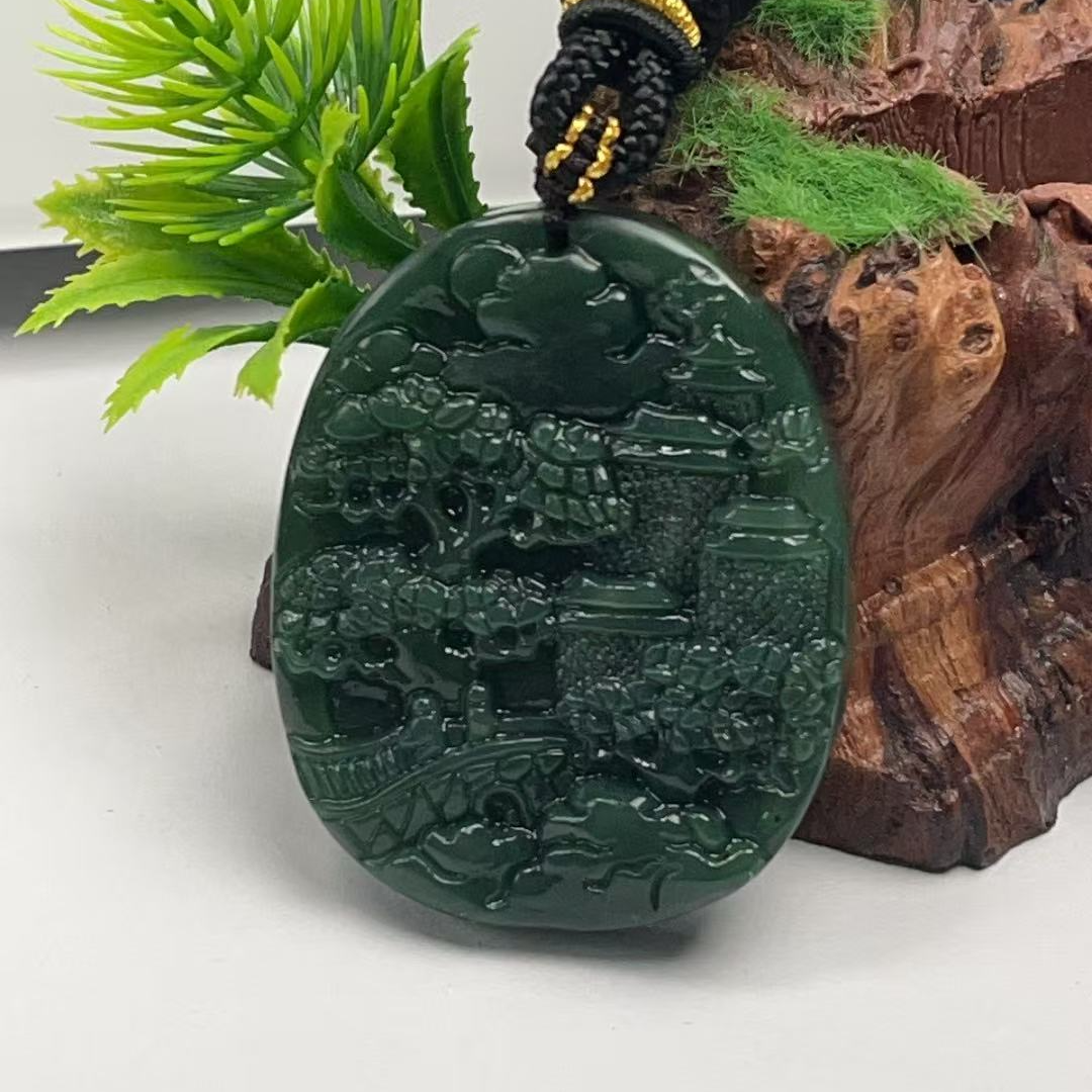 玉润东方天然和田玉绿山水吊坠（多样性发其一）