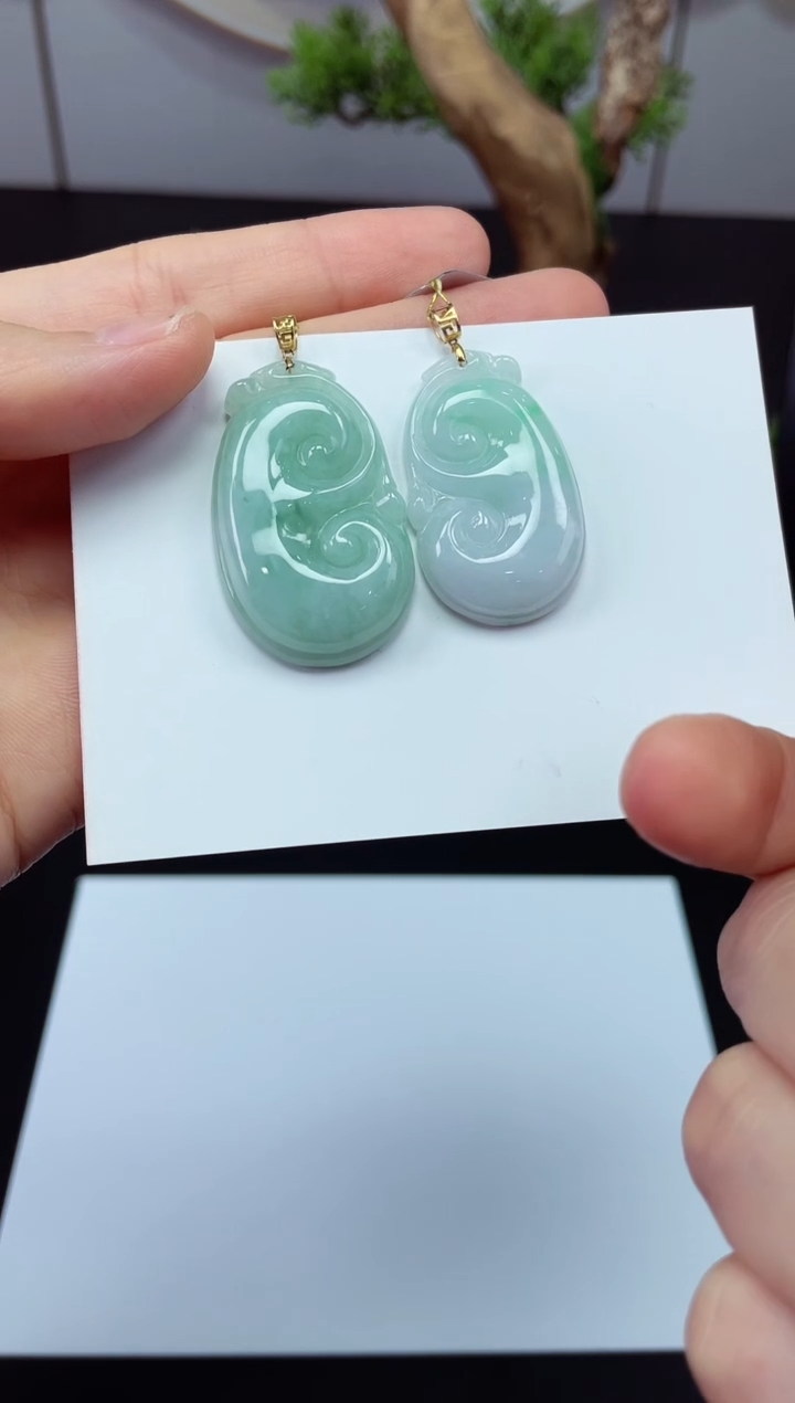 吊坠(不含链)18K金镶嵌翡翠如意多样性发其一@@A12