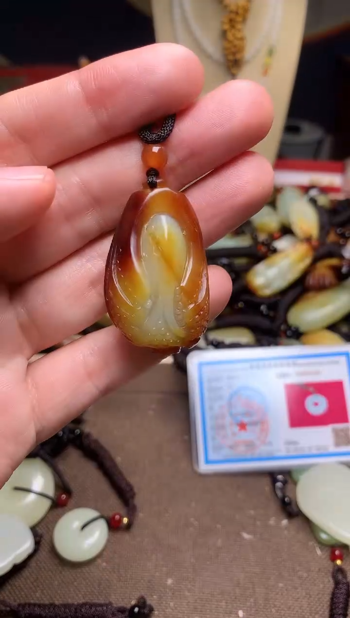 颈饰未镶嵌和田玉新疆料青海料清水和田玉吊坠