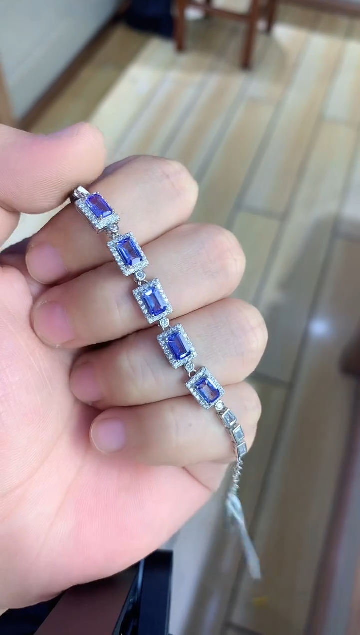 【闪购商品】坦桑石手链银S925镶嵌.........