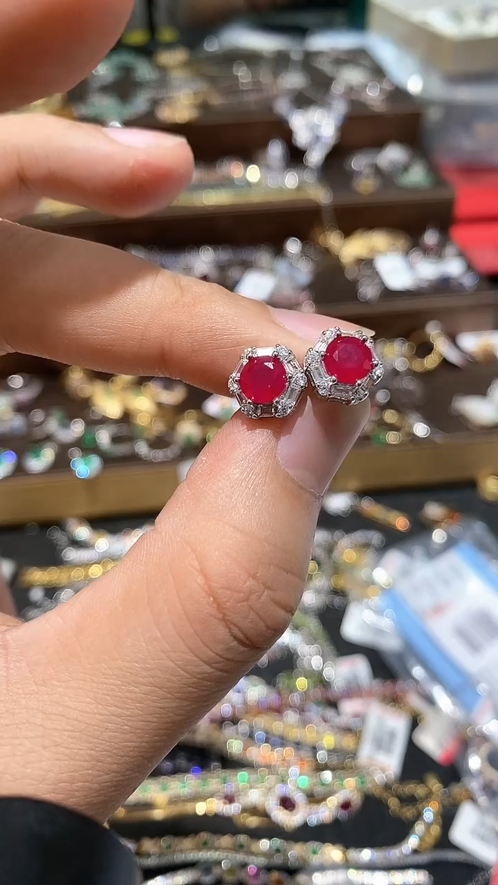 【闪购商品】红宝石耳饰银S925镶嵌耳饰