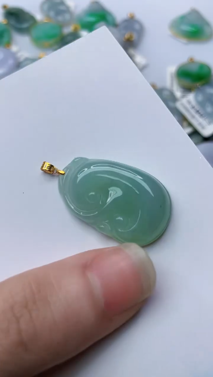 【闪购商品】翡翠颈饰18K金镶嵌55..........