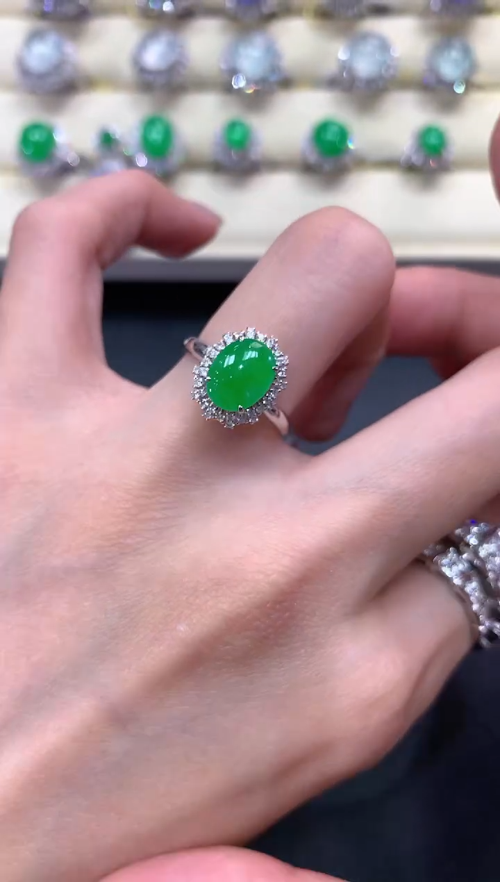 【闪购商品】翡翠戒指18K金镶嵌a266