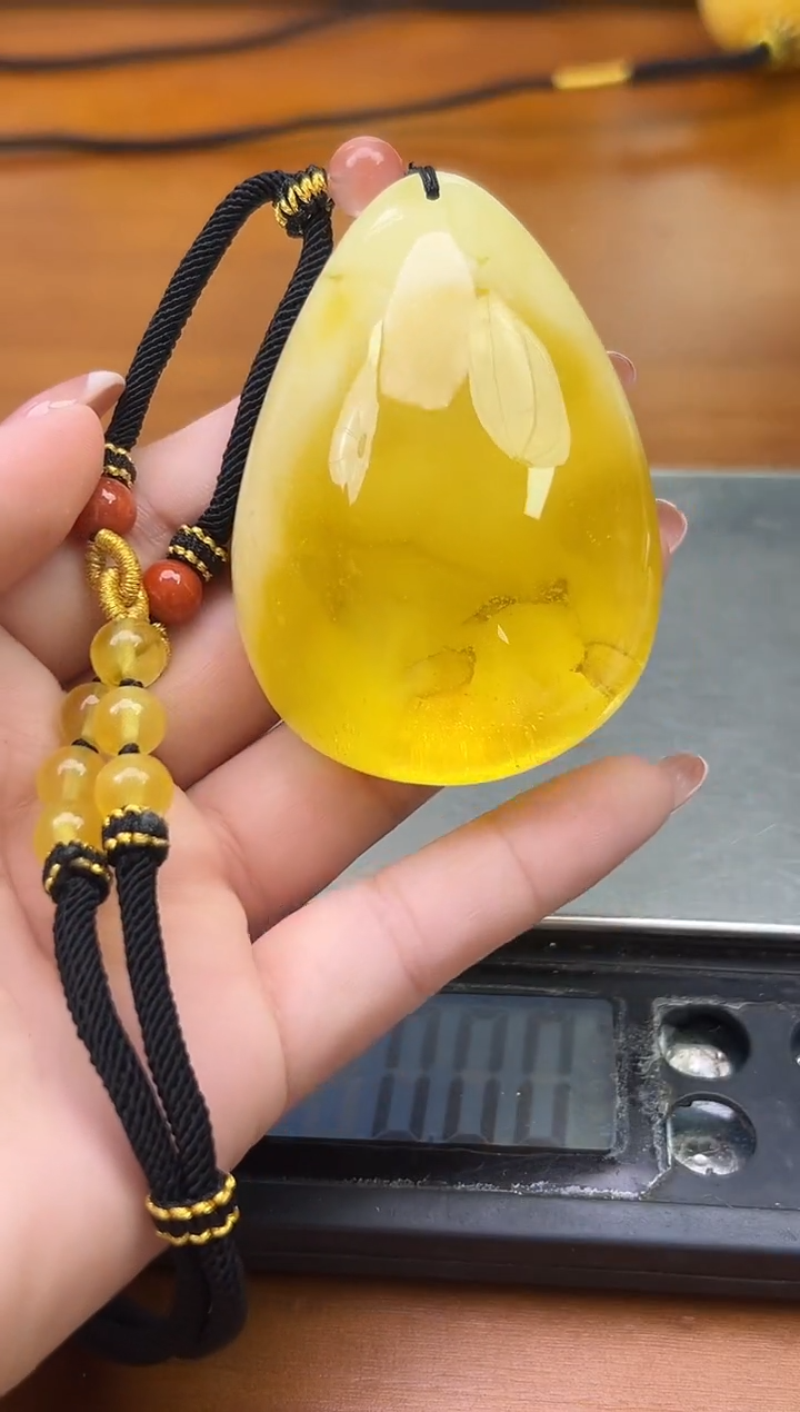 未镶嵌琥珀裸石琥珀蜜蜡吊坠