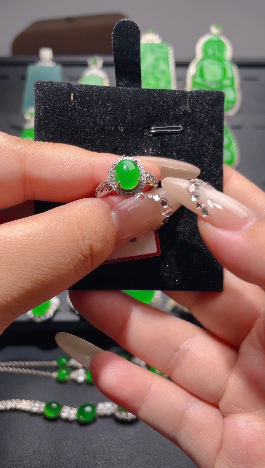 【闪购商品】翡翠戒指银S925镶嵌天然A货翡翠