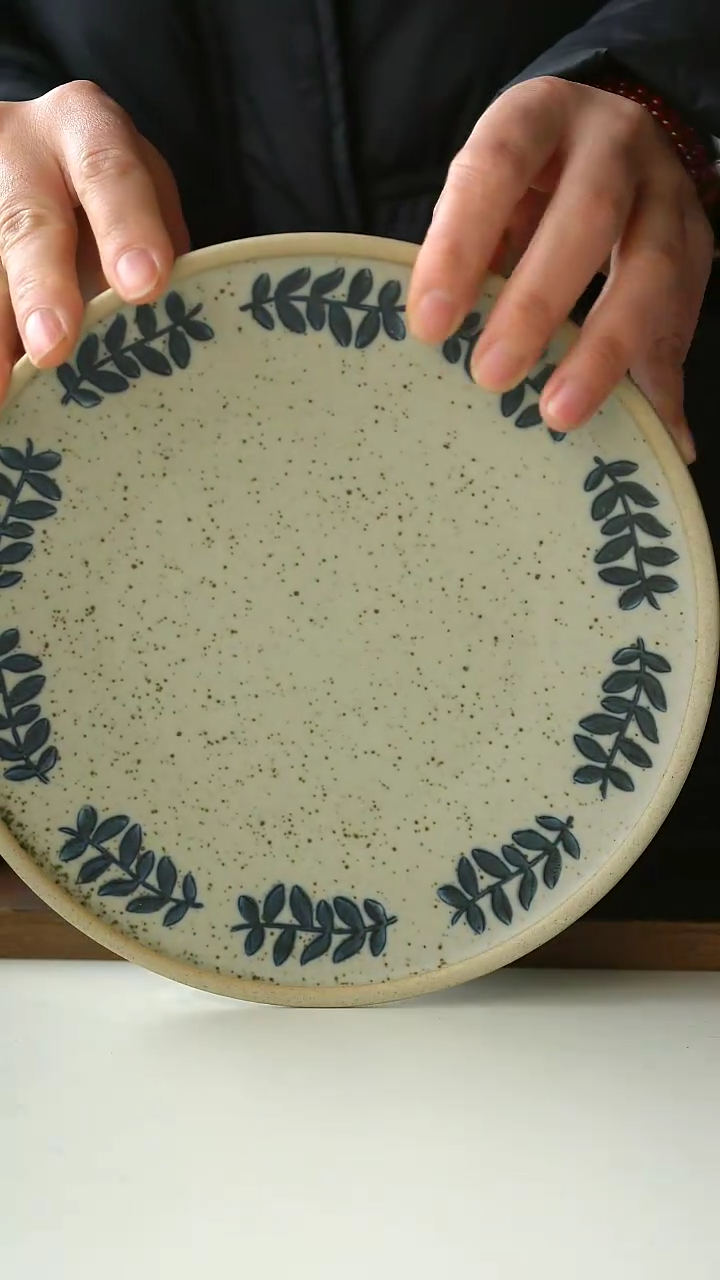 【闪购商品】陶瓷花环早餐盘21cm@4-2@