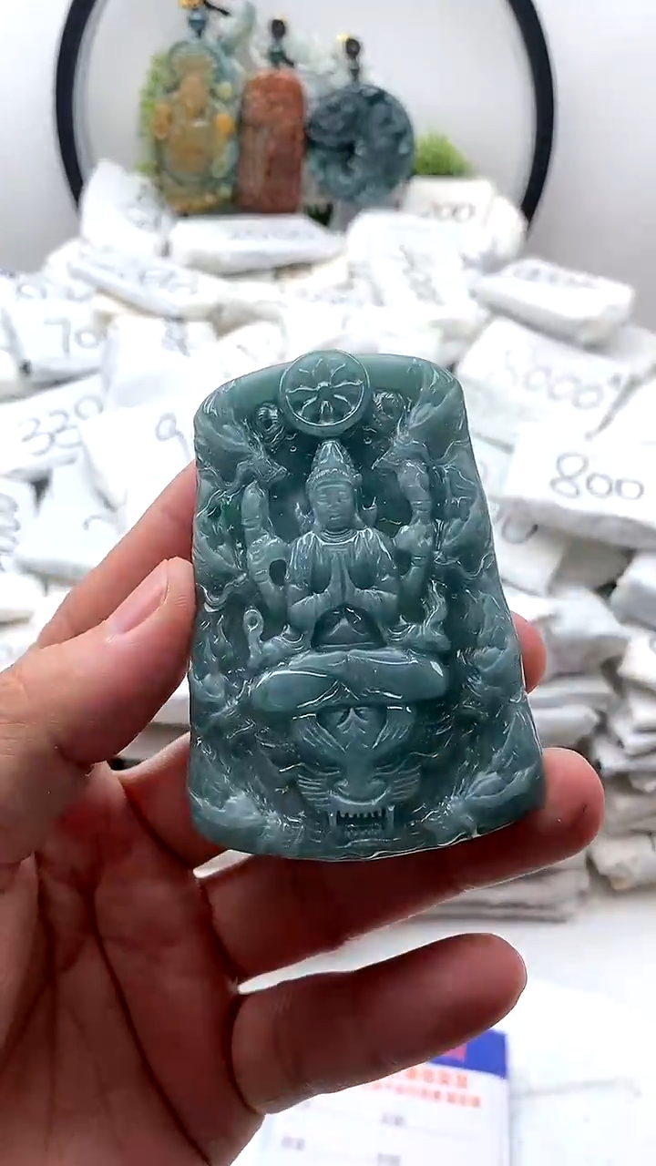 【闪购商品】翡翠颈饰未镶嵌千手观音