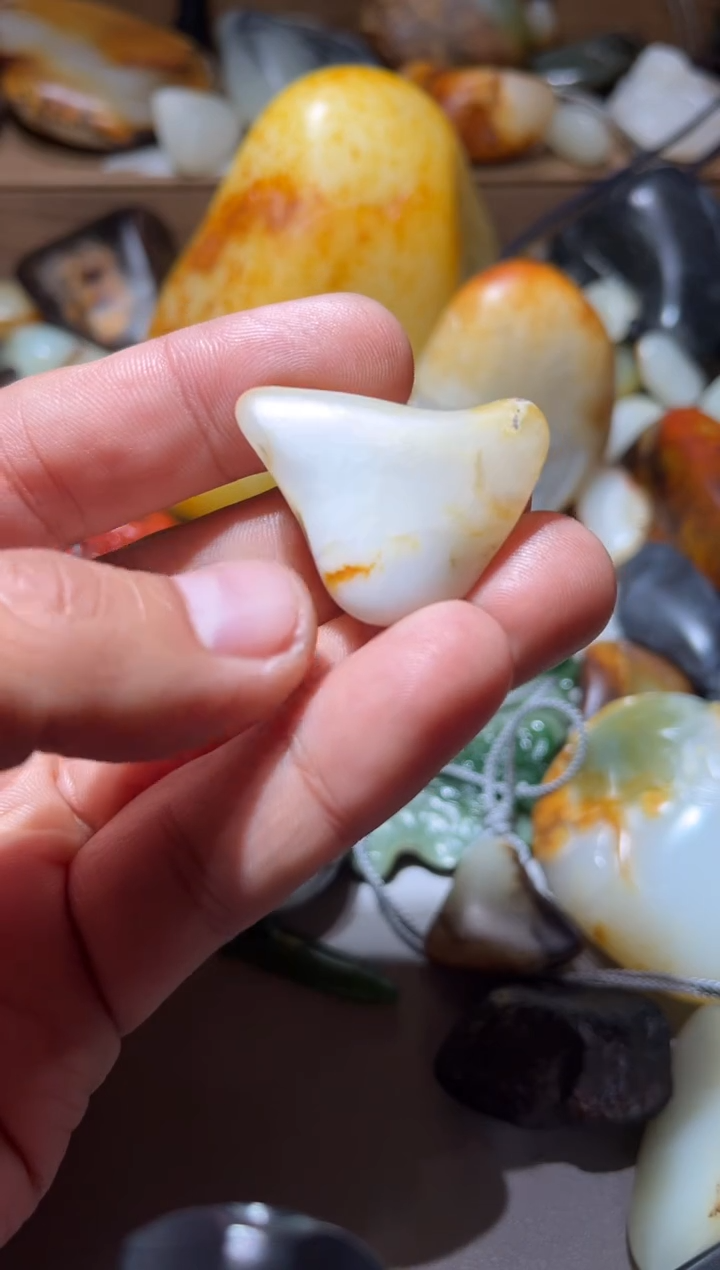 未镶嵌和田玉（子料）挂件 和田玉（子料）