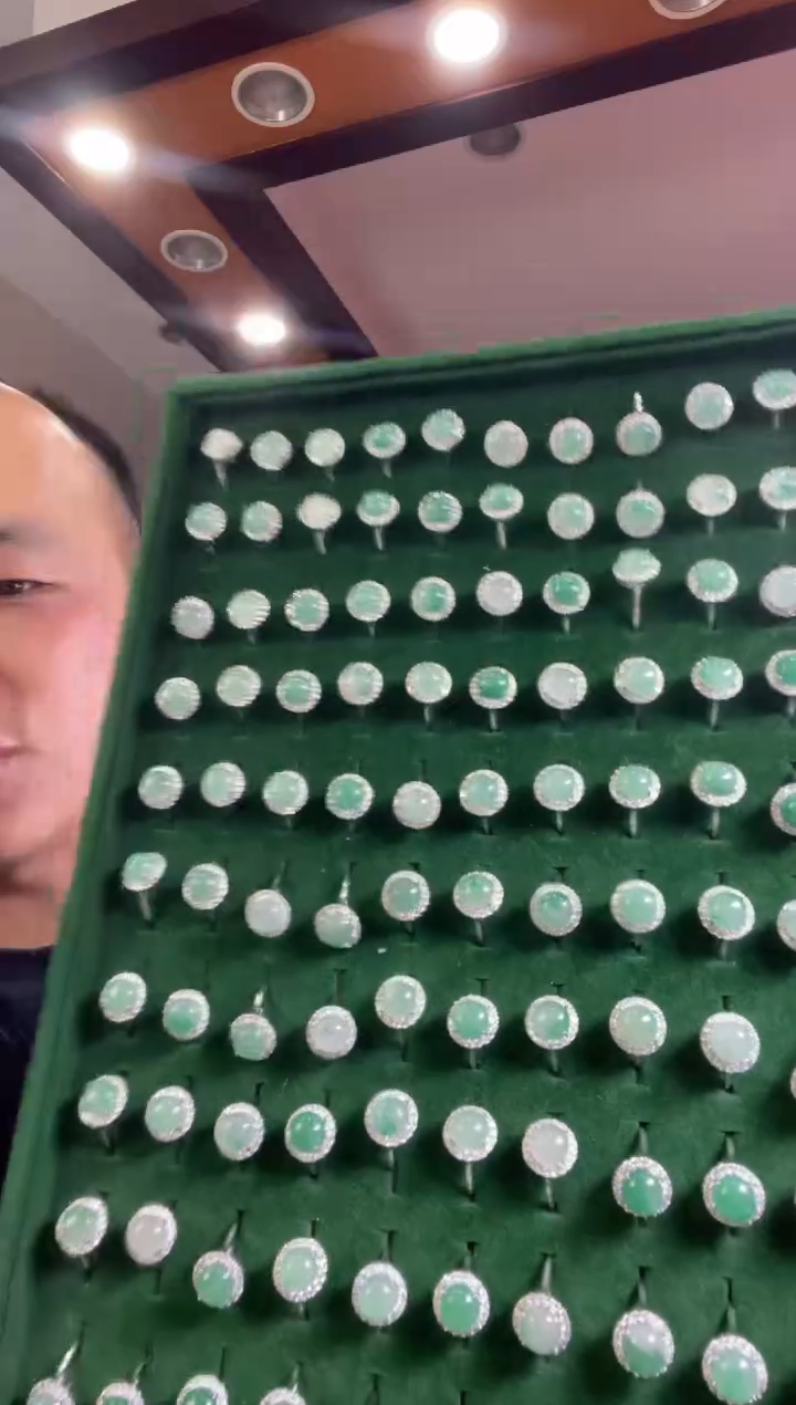 【闪购商品】石英质玉戒指合金戒指