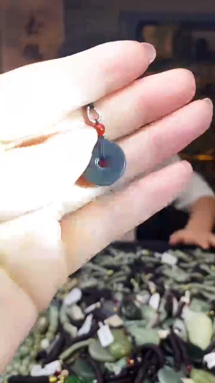 颈饰未镶嵌和田玉多样性发货，拍一发一