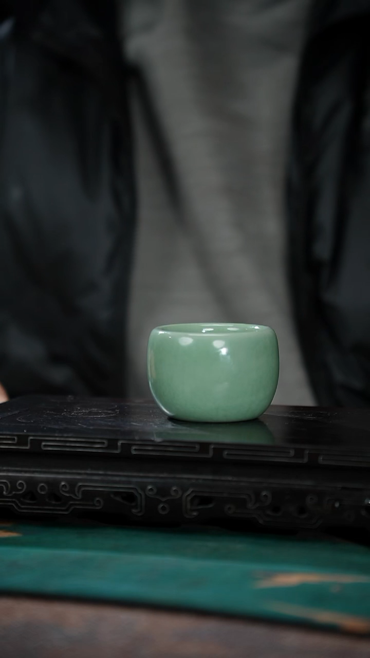 17-7扳指杯（梅子青 宋纹）