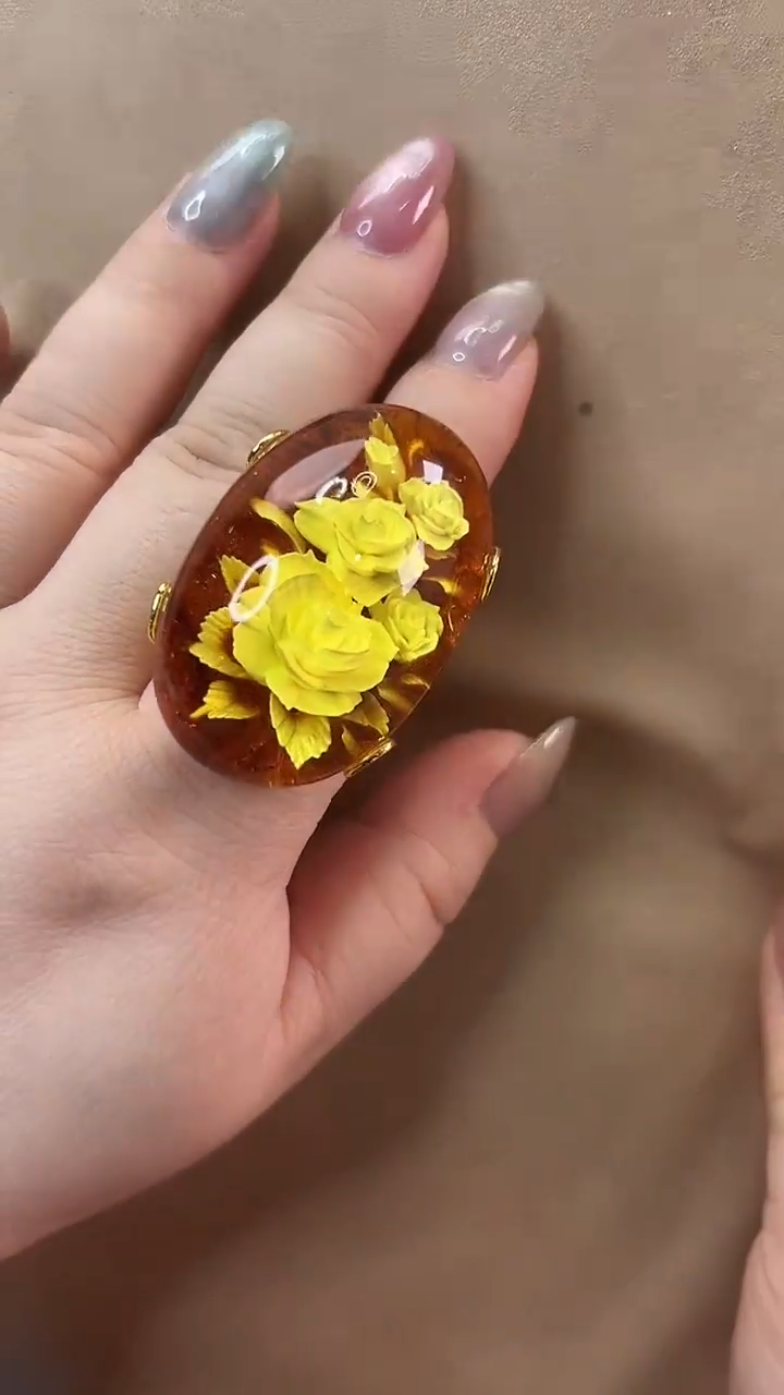 琥珀未镶嵌戒指戒指